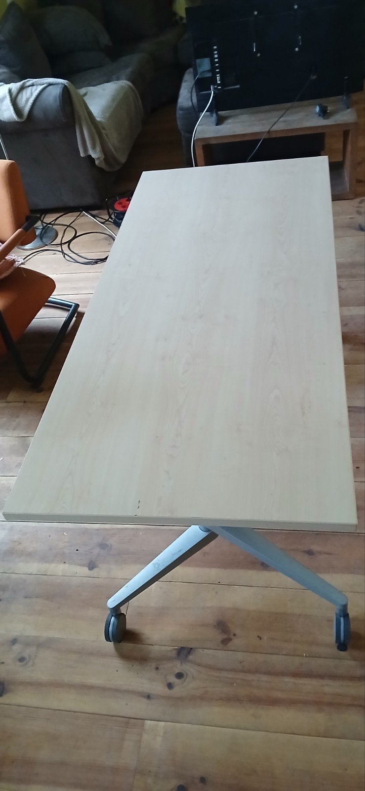 Wiesner Hager klaptafels, Ophalen