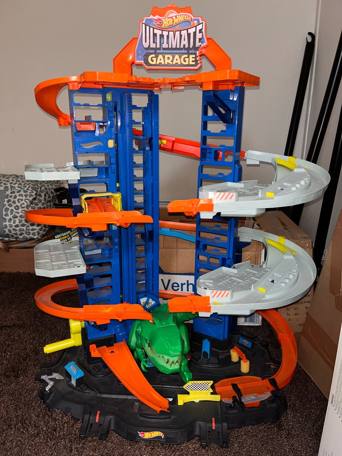 Hot Wheels Ultimate Garage met dinosaurus, Ophalen, Gebruikt