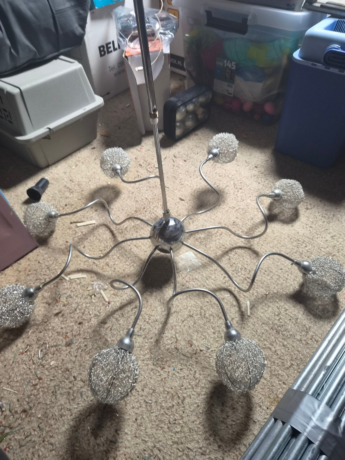 Moderne hanglamp met 8 lichtpunten en draadbollen, Gebruikt, E14 (klein), Ophalen of Verzenden, Metaal