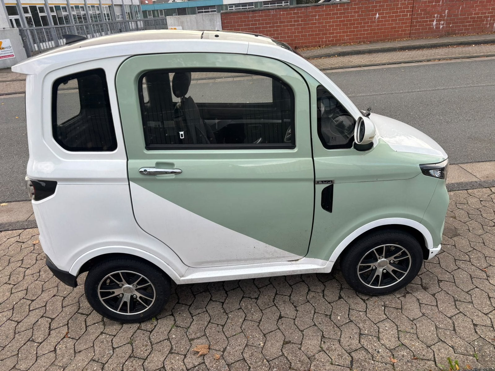 Luxe overdekte scootmobiel rijbewijs vrij met factuur, Diversen, Zo goed als nieuw, 16 km/u of meer, 46 km of meer, Ophalen