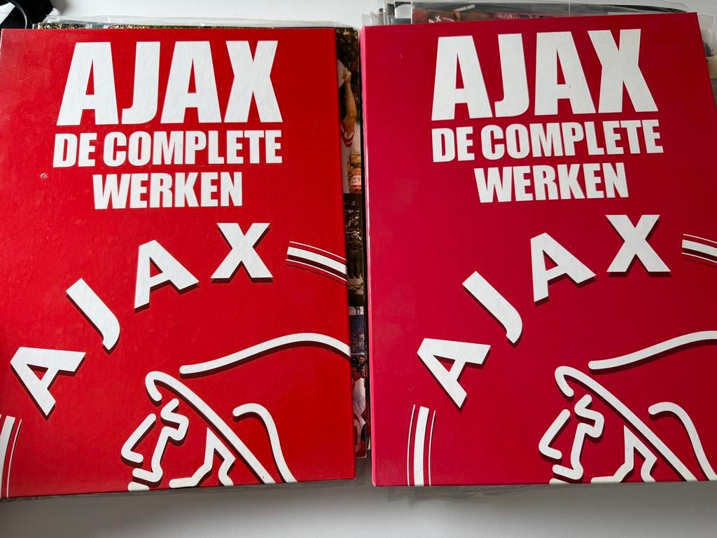 Ajax, de complete werken (compleet, inclusief 2 mappen), Verzamelen, Sportartikelen en Voetbal, Ophalen of Verzenden, Zo goed als nieuw