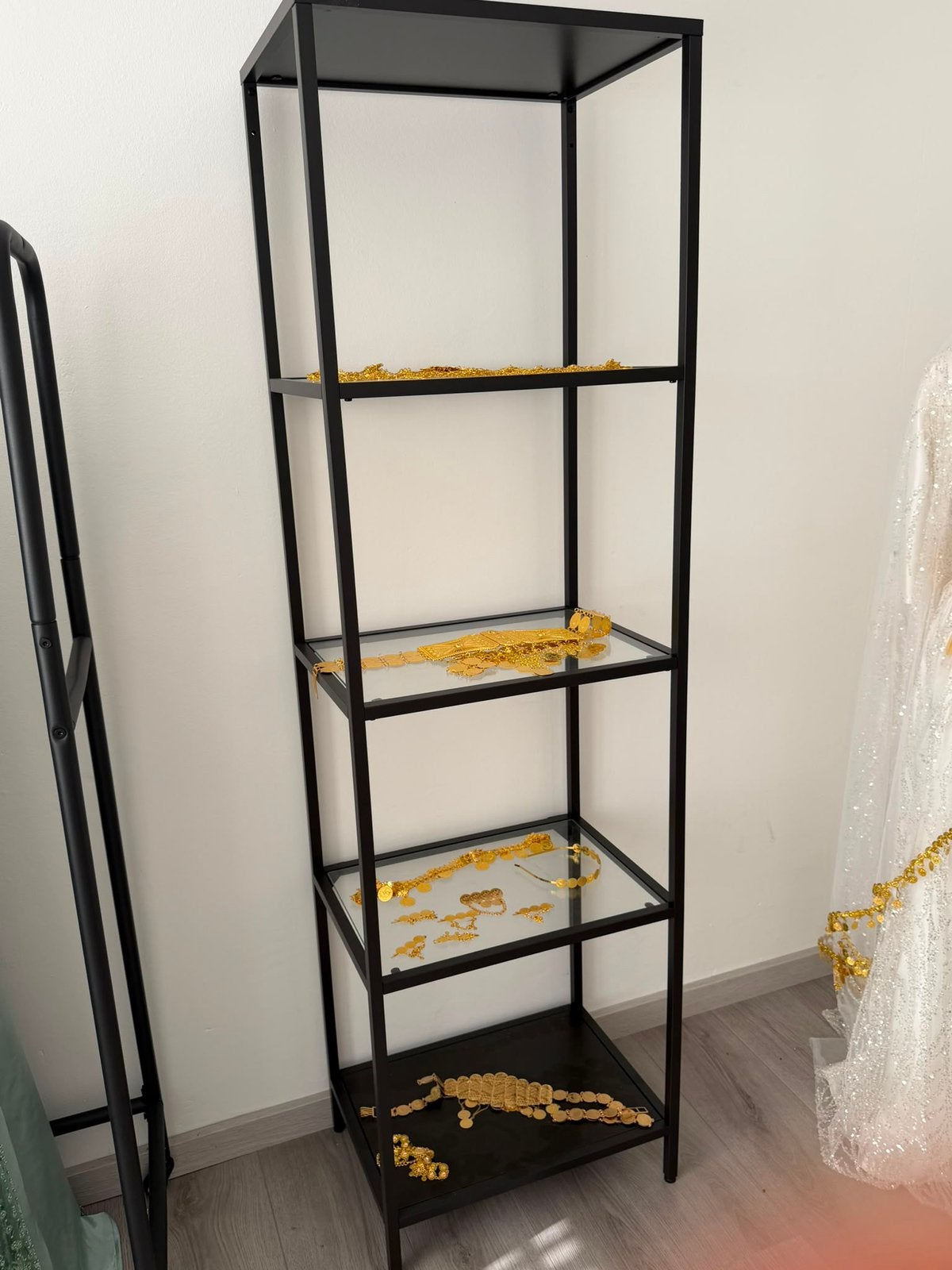 Ikea stelling kast- zwartbruin / glas, Ophalen, Gebruikt