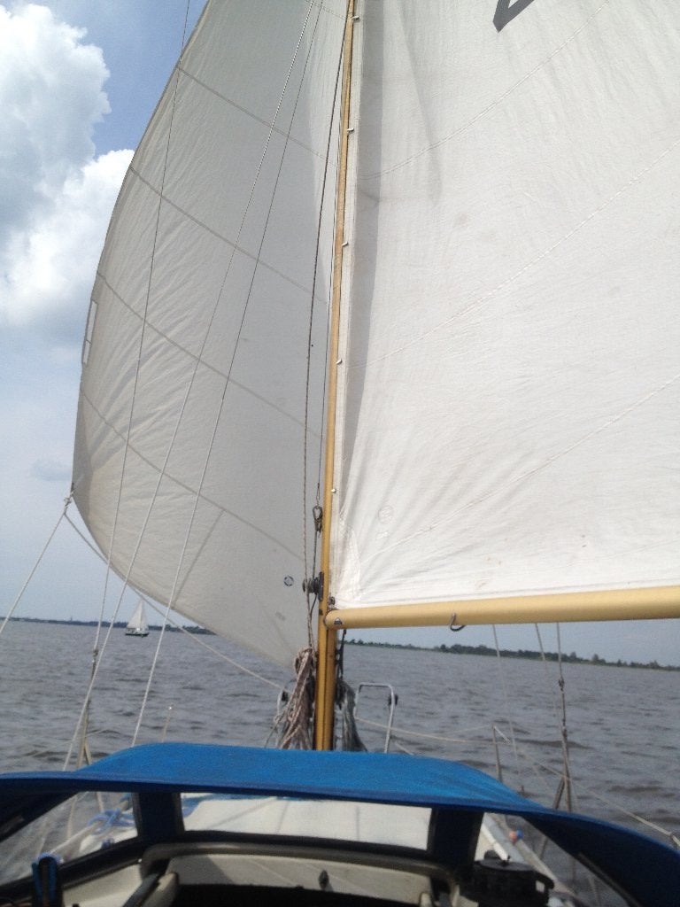 Albin Vega kajuitzeilboot, Ophalen, Gebruikt, Binnenboordmotor, 10 pk