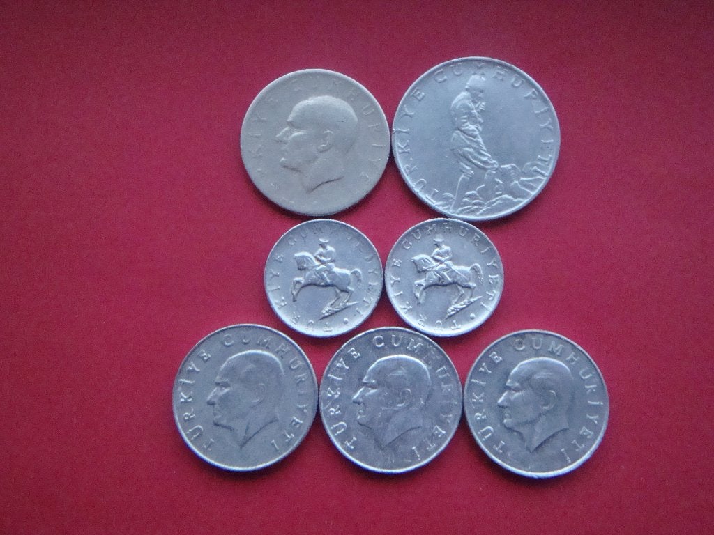 Kavel Turkije setje munten 1, 2½, 5 en 10 Lira 1957 / 1986., Postzegels en Munten, Munten | Azië, Verzenden, Zuid-Azië, Setje