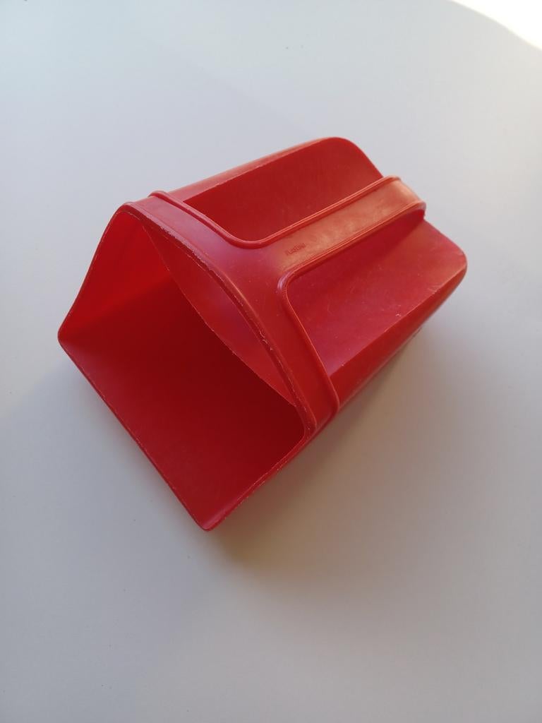 Rood hoosbakje voor boot of huishouden, Ophalen of Verzenden