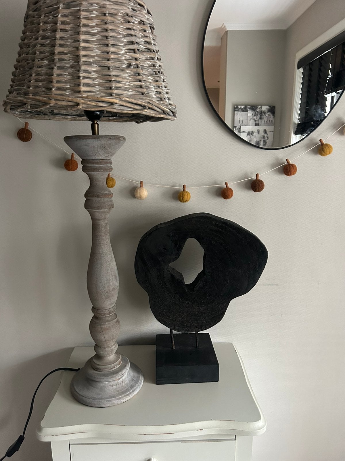 Landelijk ornament op voet zwart, Huis en Inrichting, Ophalen of Verzenden, Zo goed als nieuw, Zwart, Landelijk