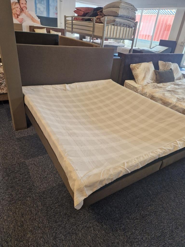 waterbed  compleet 180 x 200  met achterwand, Solo-systeem, 210 cm, Ophalen of Verzenden, 180 cm