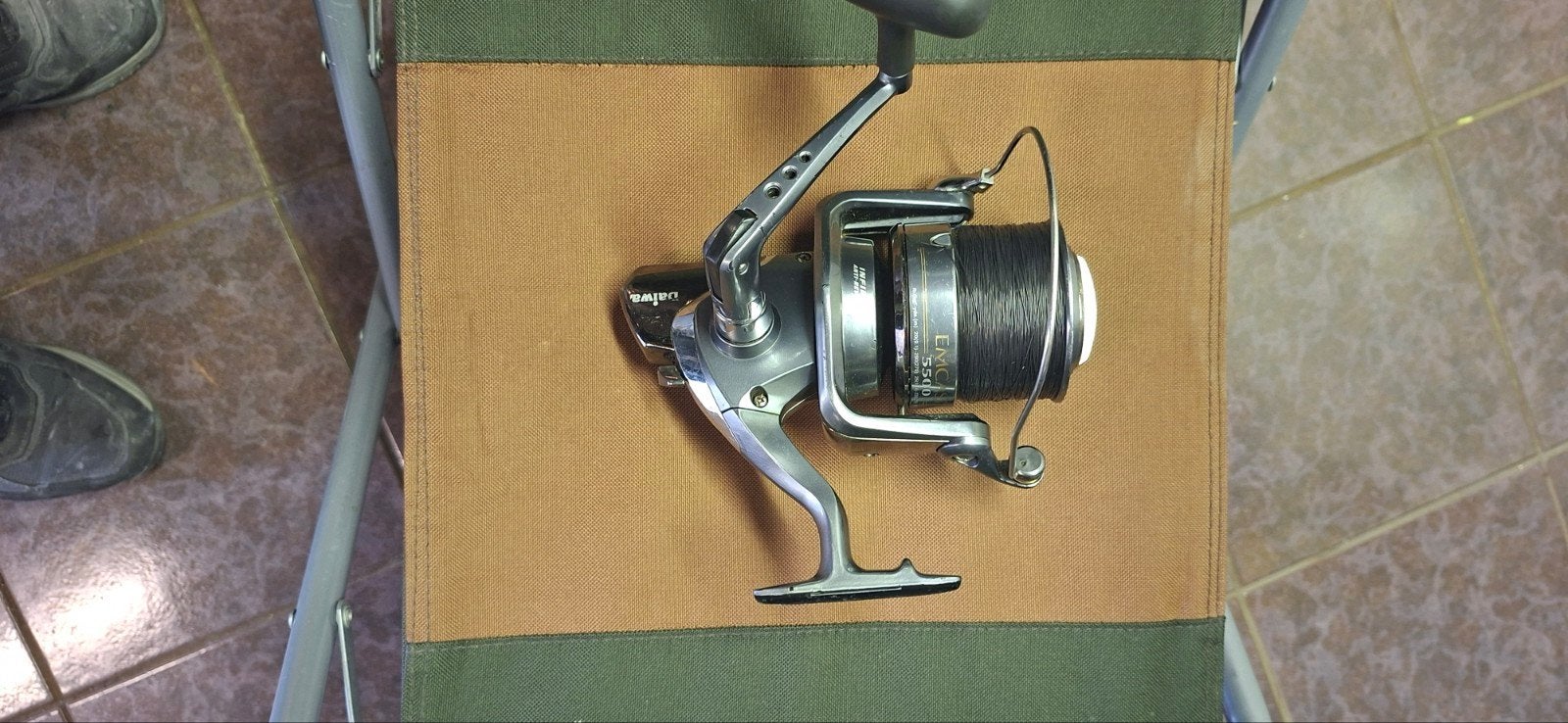 Daiwa Emcast 5500 Vismolen - Zo goed als nieuw, Watersport en Boten, Ophalen of Verzenden, Zo goed als nieuw, Molen