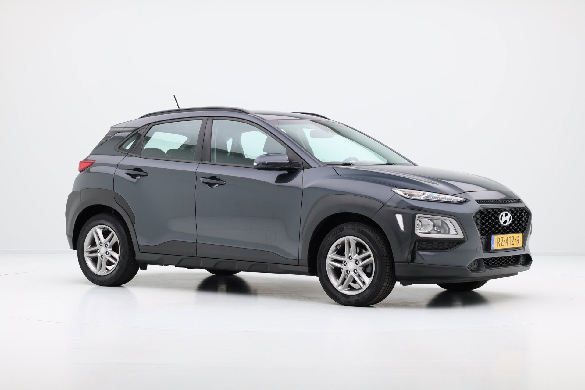 Hyundai Kona 1.0T Comfort CarPlay|Clima|Cam|LMV, Auto's, Voorwielaandrijving, Stof, Gebruikt, Euro 6