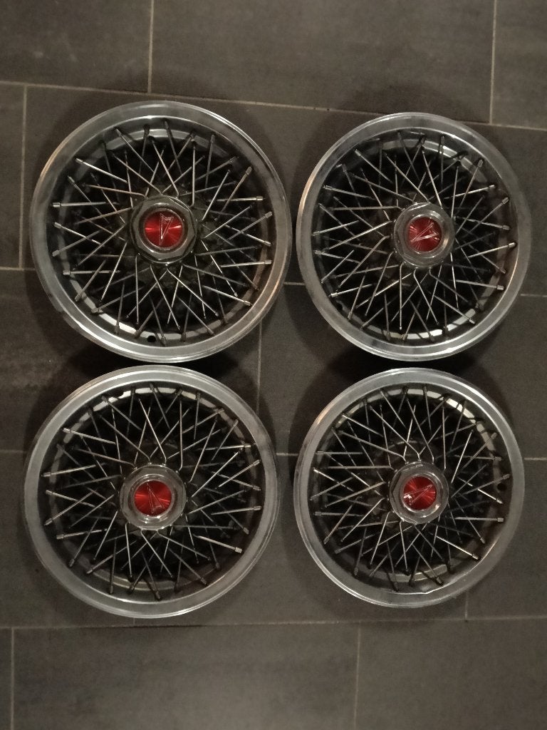 Spaakwieldoppen 15" Pontiac, Ophalen, Gebruikt