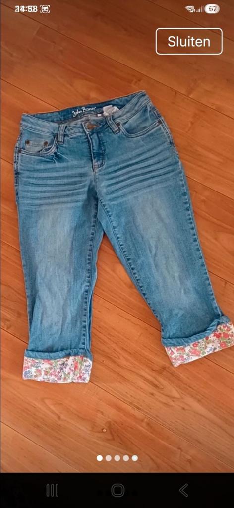 John Baner capri broek met gebloemde omslag, maat 36, Kleding | Dames, Spijkerbroeken en Jeans, Blauw, John Baner, Ophalen of Verzenden