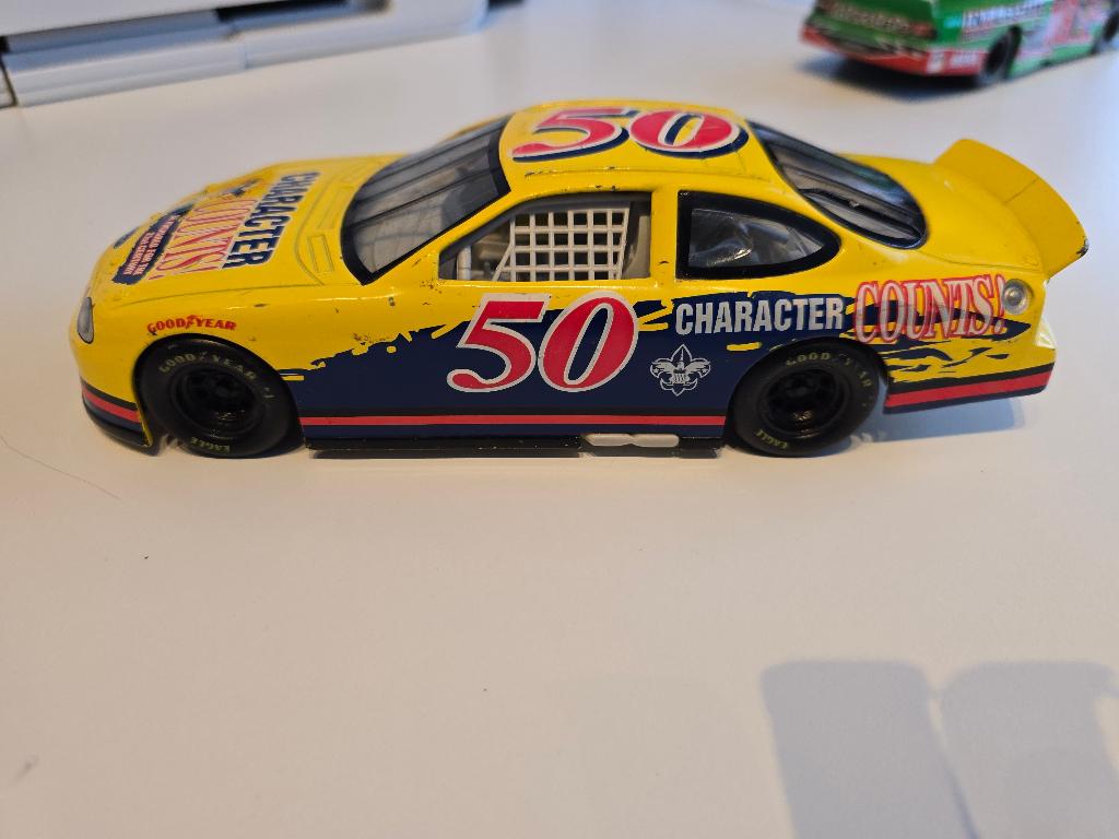 Hotwheels Nascar model uit 1997 1/24, Hobby en Vrije tijd, Modelauto's | 1:24, Ophalen of Verzenden, Gebruikt, Auto, Overige merken