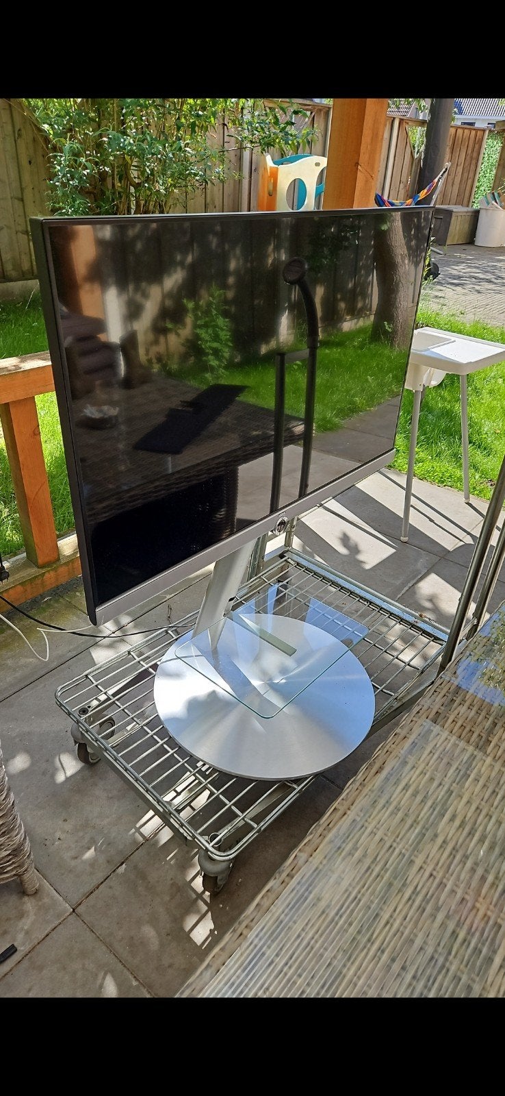 loewe connect 4k uhd smart tv 40 inch, Ophalen, LED, 120 Hz, Zo goed als nieuw