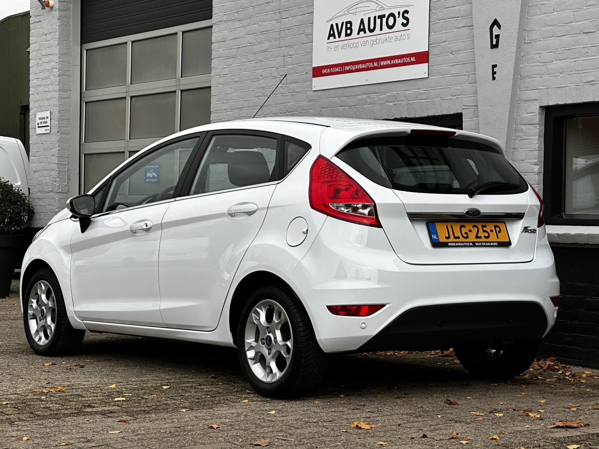 Ford Fiesta 1.4 Titanium Clima PDC USB AUX NIEUWE DISTRIBUTI, Auto's, Ford, Voorwielaandrijving, Euro 5, Stof, Gebruikt