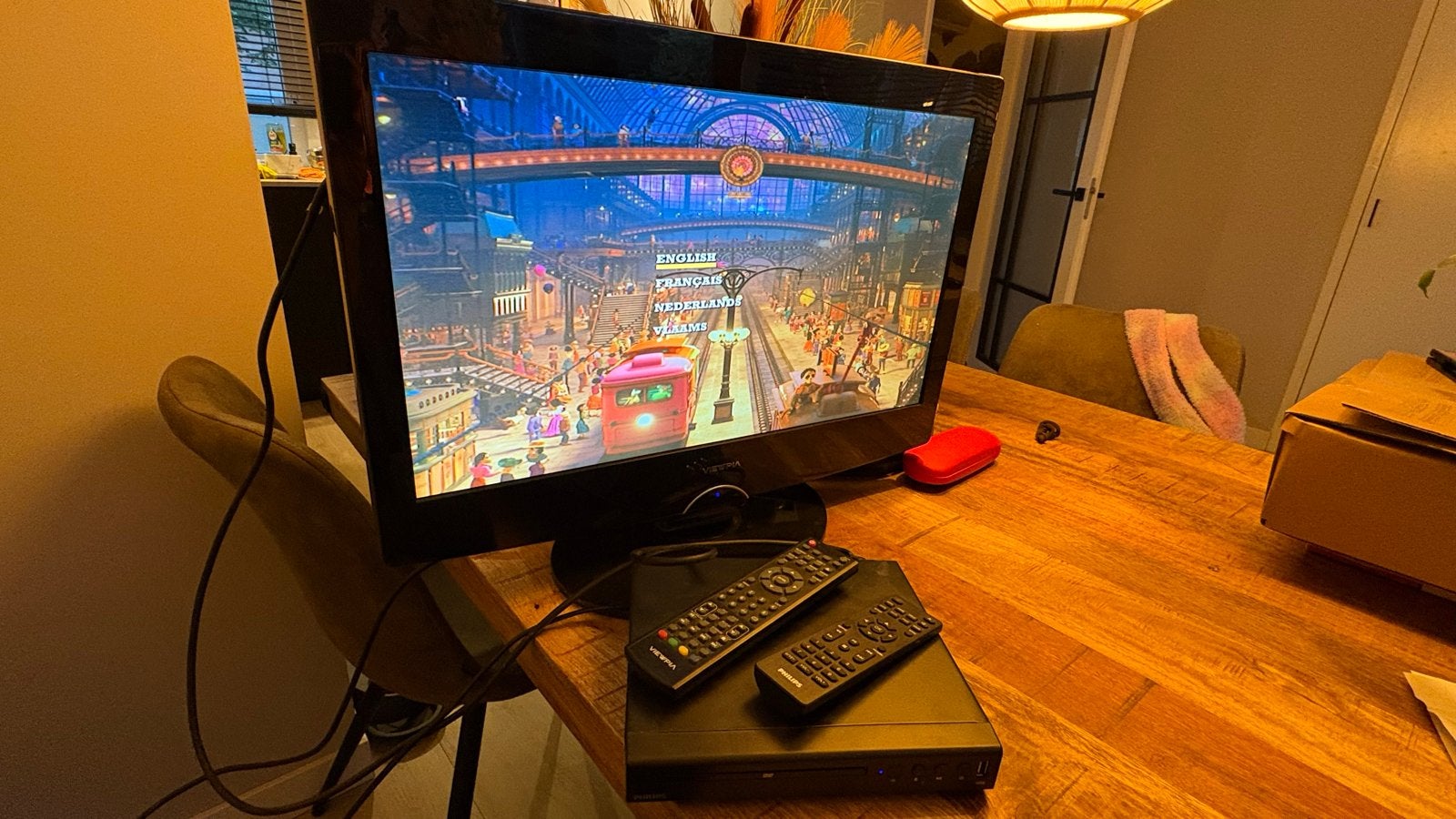 Viewpia LV2460 24” TV met losse DVD speler, Gebruikt, 50 Hz, 60 tot 80 cm, Ophalen