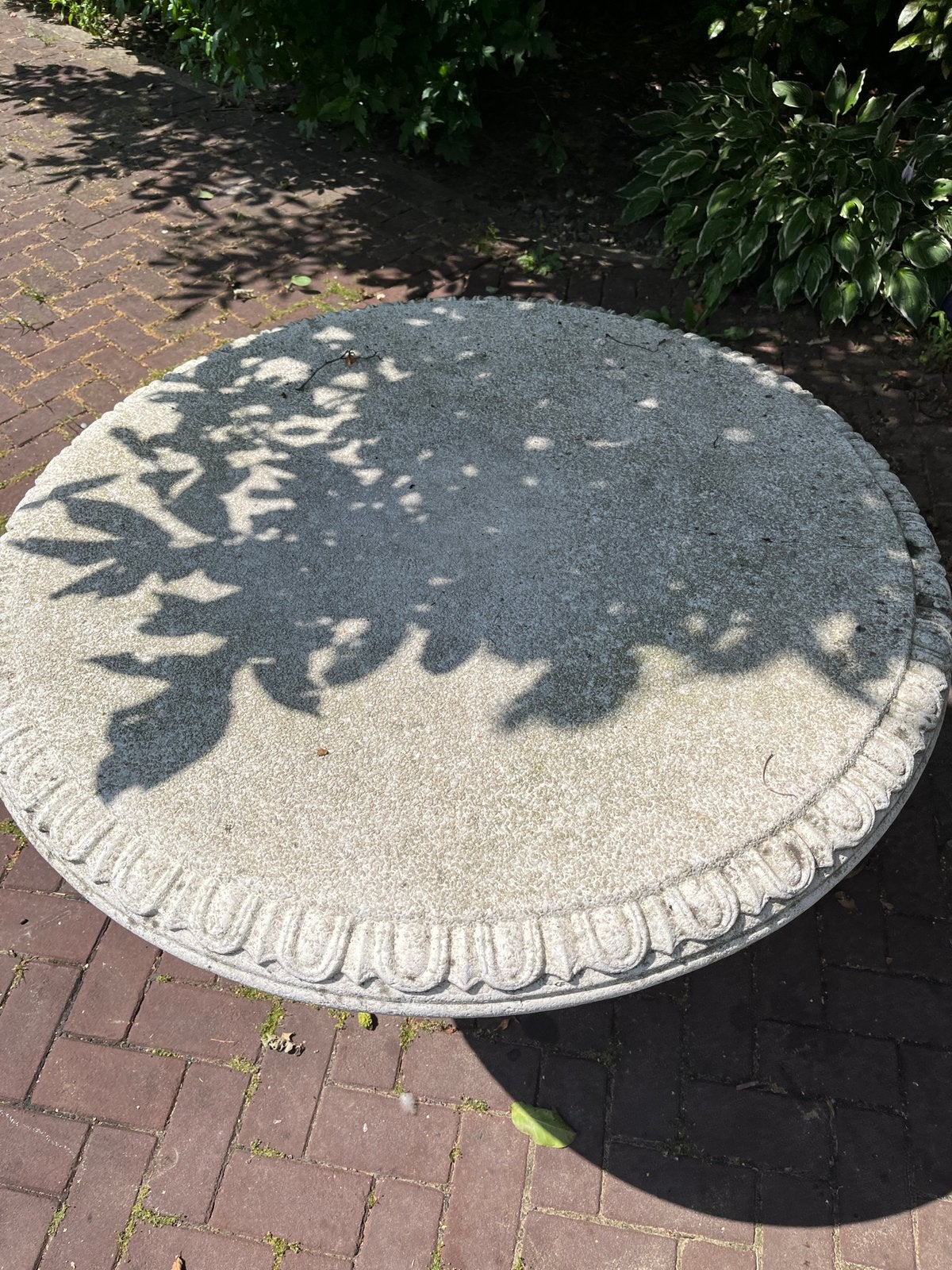Witte zware betonnen tuintafel, Tuin en Terras, Tuintafels, Ophalen of Verzenden, Gebruikt, Rond, Overige materialen