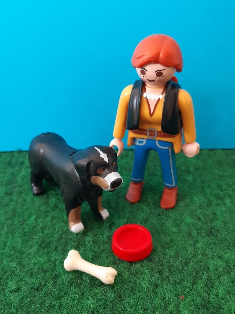 Playmobil Vrouw met Zwarte Hond, Kinderen en Baby's, Speelgoed | Playmobil, Ophalen of Verzenden, Gebruikt