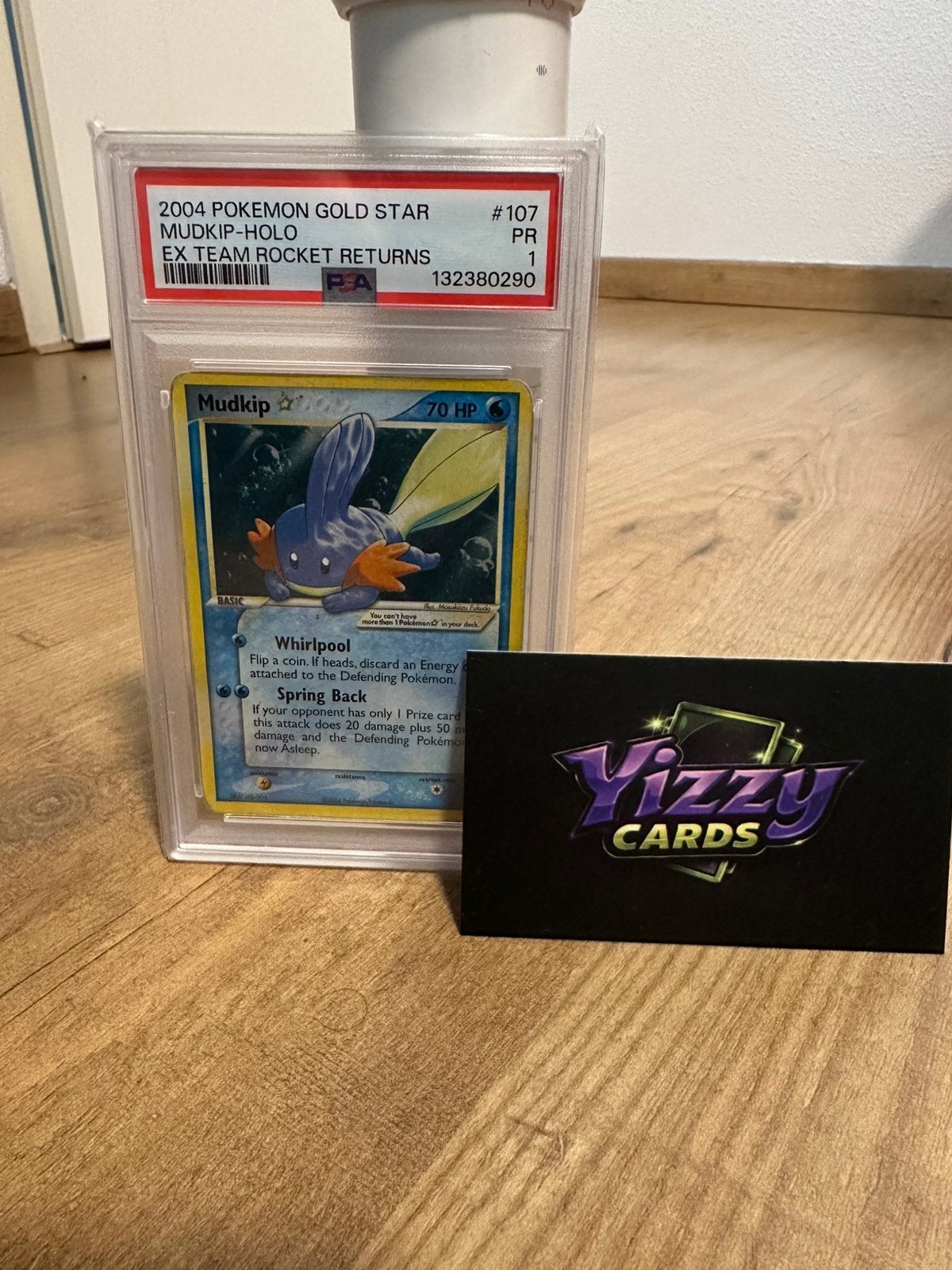 Mudkip gold star PSA 1, Ophalen, Zo goed als nieuw, Foil