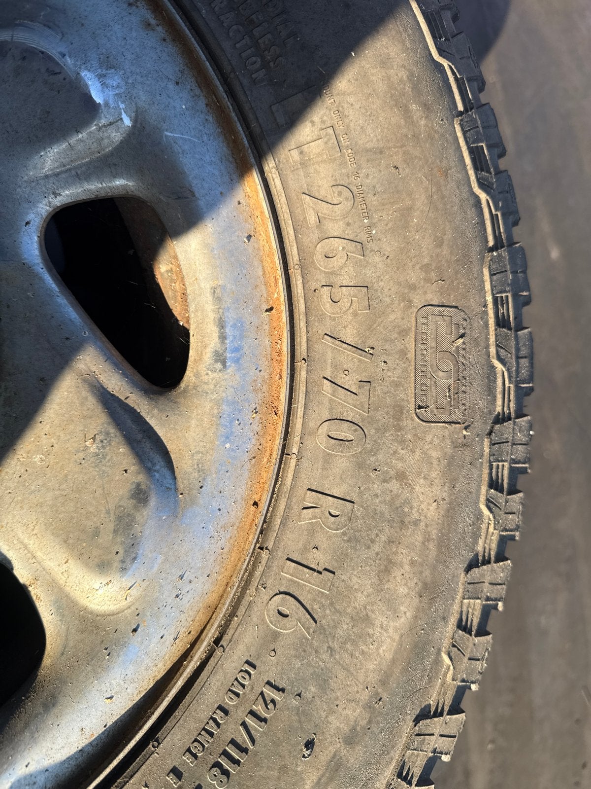 General Grabber AT2 Banden en Velgen 265/70 R16, Gebruikt, 16 inch, 265 mm, Banden en Velgen