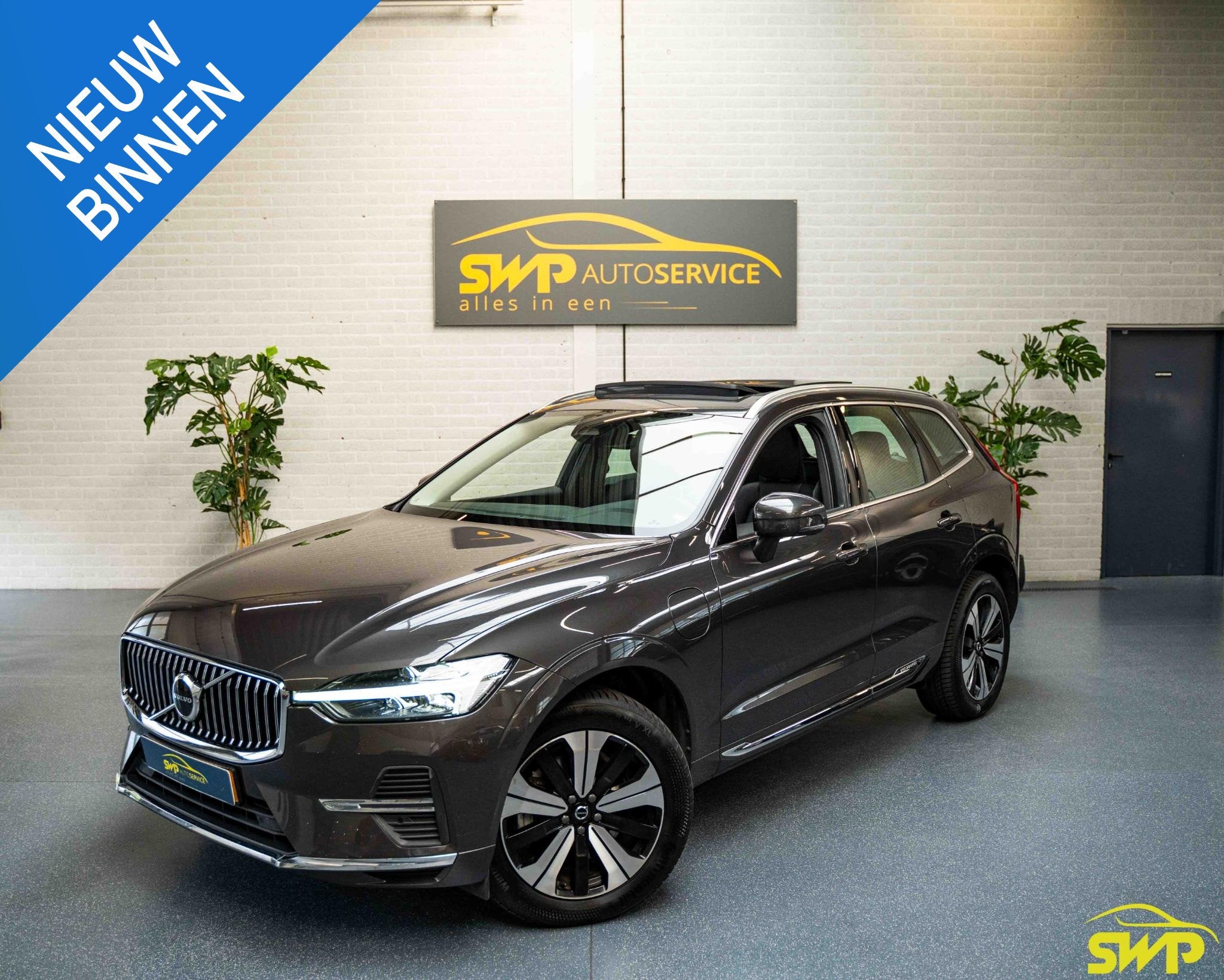 Volvo XC60 2.0 T6 Plug-in hybrid AWD Plus Bright Long range, Auto's, Automaat, Gebruikt, 4 cilinders, 1969 cc