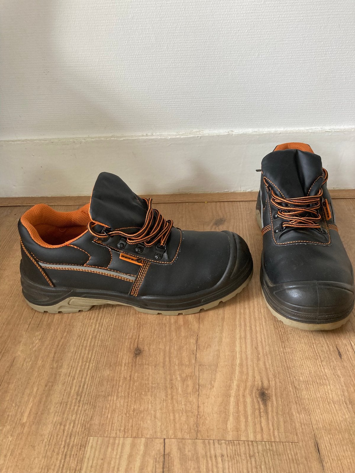 Veiligheidsschoenen van Gerba, Ophalen, Zo goed als nieuw