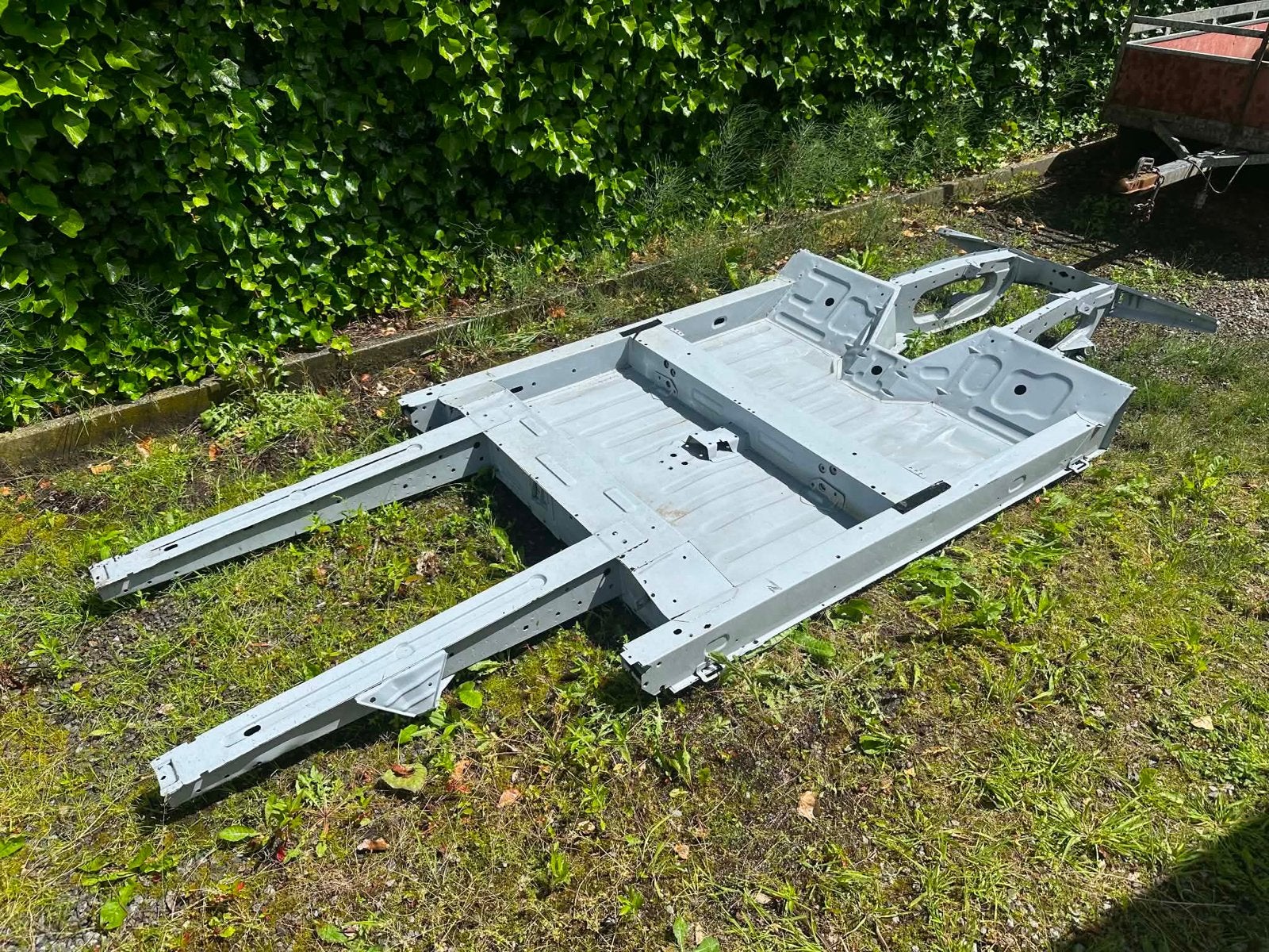 Nieuw chassis Renault 4 / R4 met papieren, Auto-onderdelen, Carrosserie en Plaatwerk, Ophalen, Nieuw, Spatbord, Renault