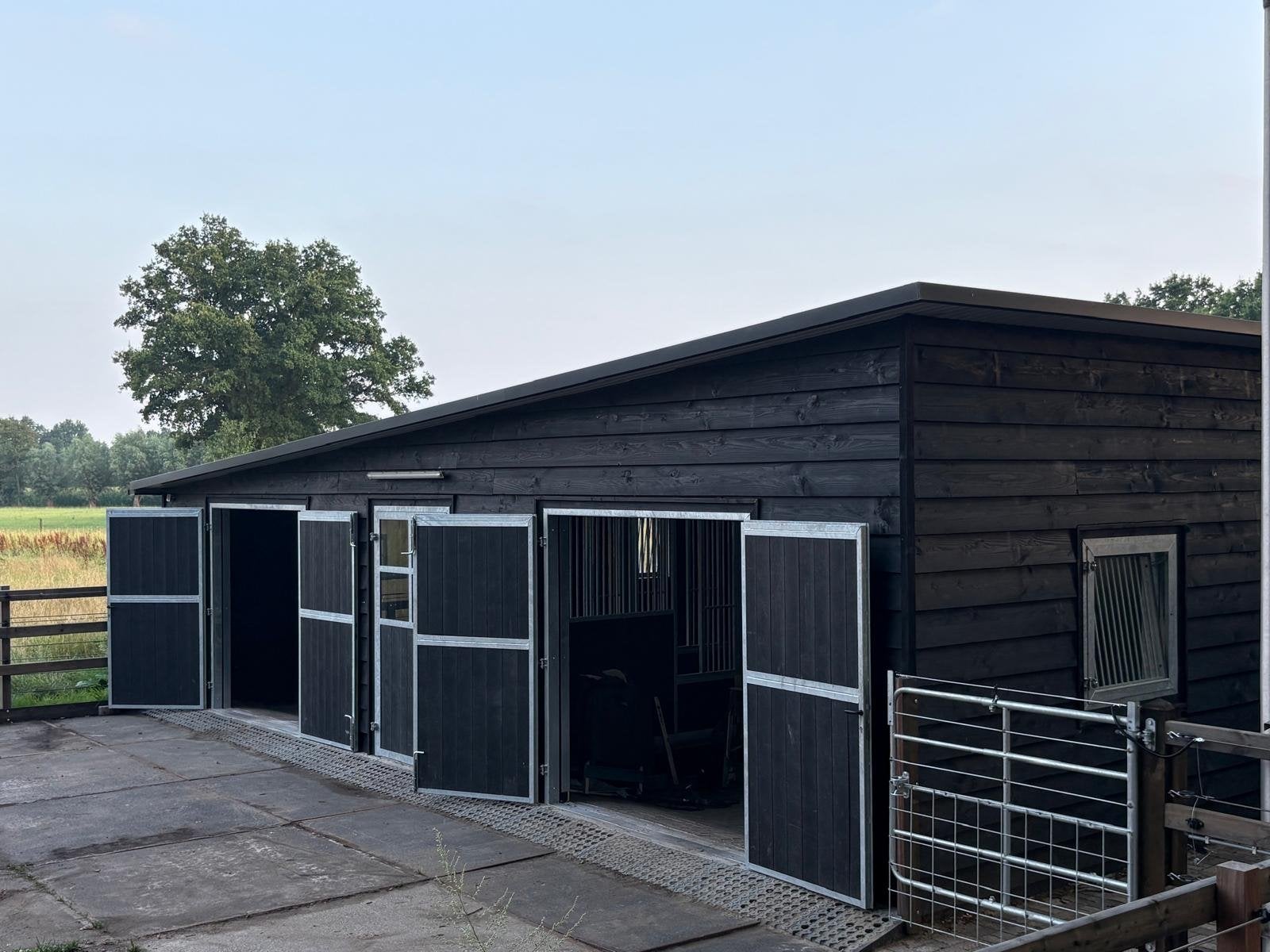 Pensioenstal / stalling paard, Stalling