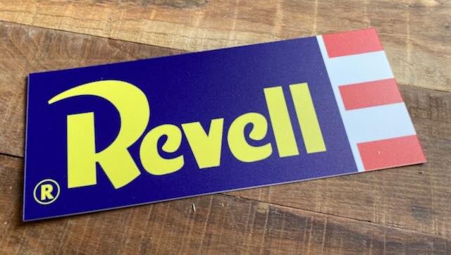REVELL  reclamebord kunststof, Ophalen of Verzenden, Zo goed als nieuw, Reclamebord