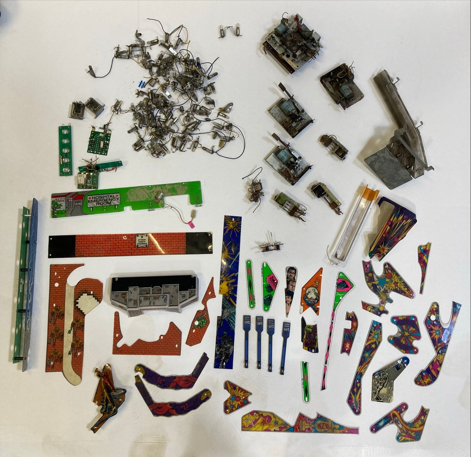 Flipperkast onderdelen - Diverse elektronica en plastics, Overige merken, Gebruikt, Elektronisch, Onderdeel of Defecte kast