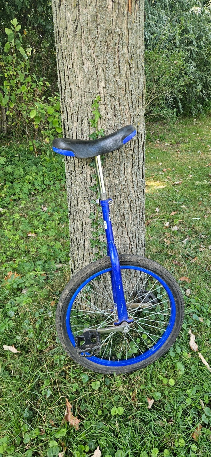 Blauwe eenwieler, Ophalen, Gebruikt