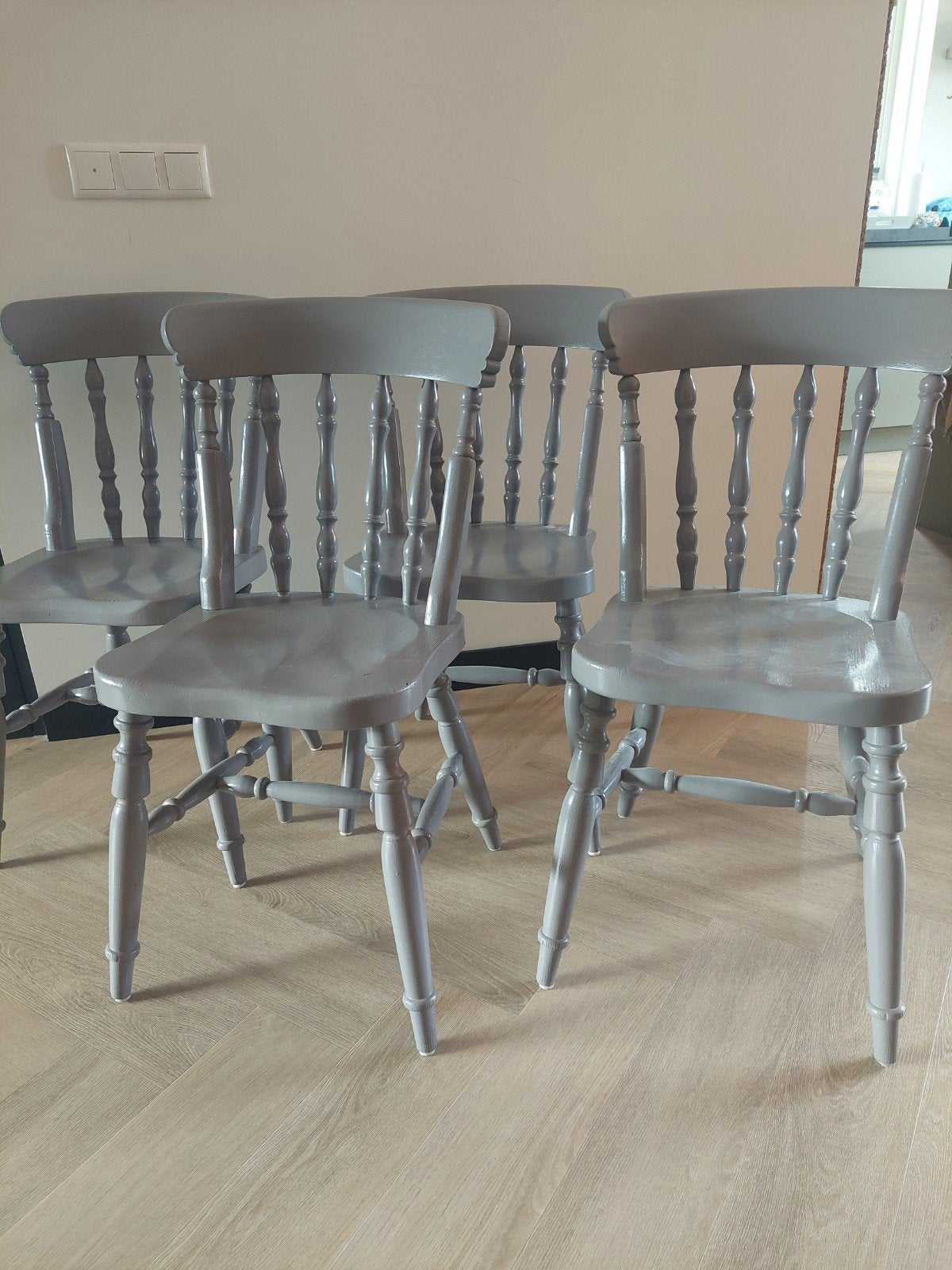 Leuke set houten stoelen, 4 stuks, Huis en Inrichting, Stoelen, Ophalen, Gebruikt, Grijs, Vier