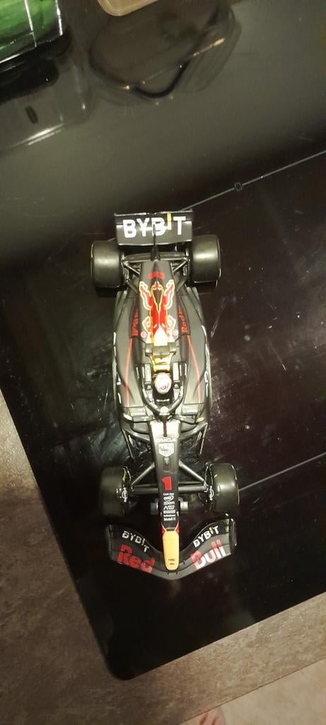 Max Verstappen race auto. RB19., Verzamelen, Ophalen of Verzenden, Zo goed als nieuw, Formule 1