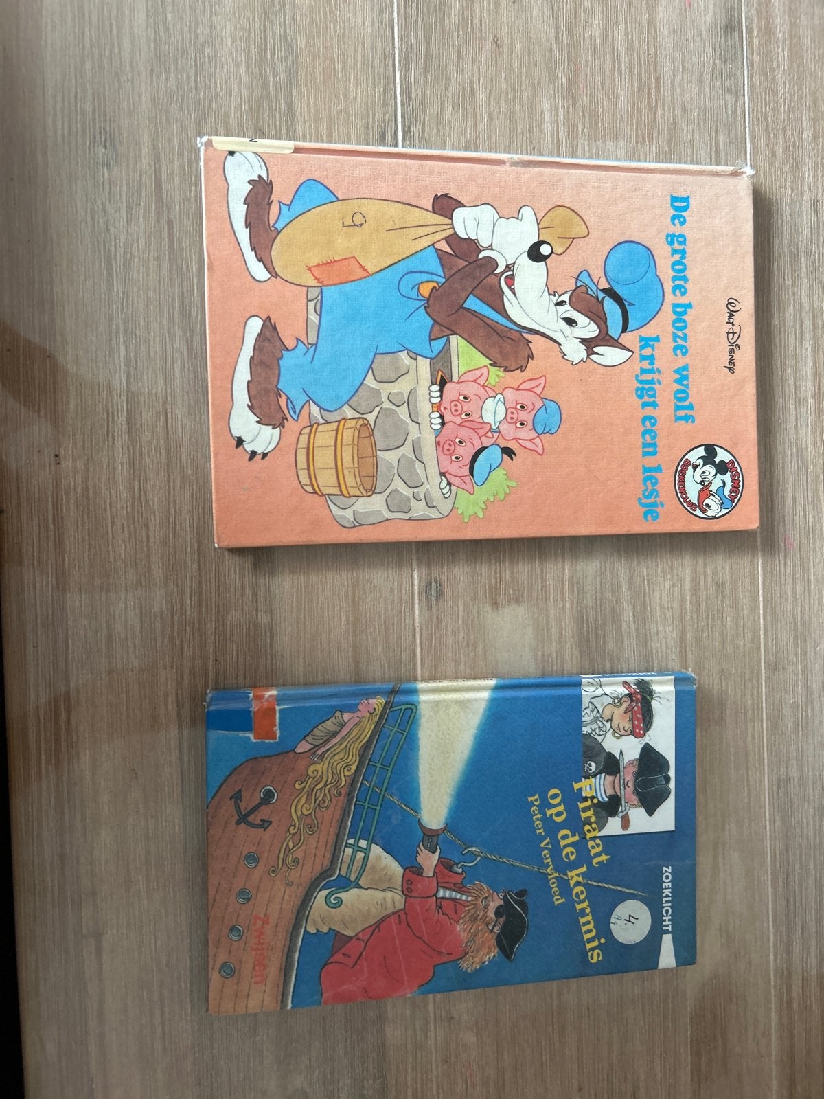 2 kinderboeken: De Grote Boze Wolf & Piraat op de kermis, Ophalen of Verzenden, Gelezen, Sprookjes