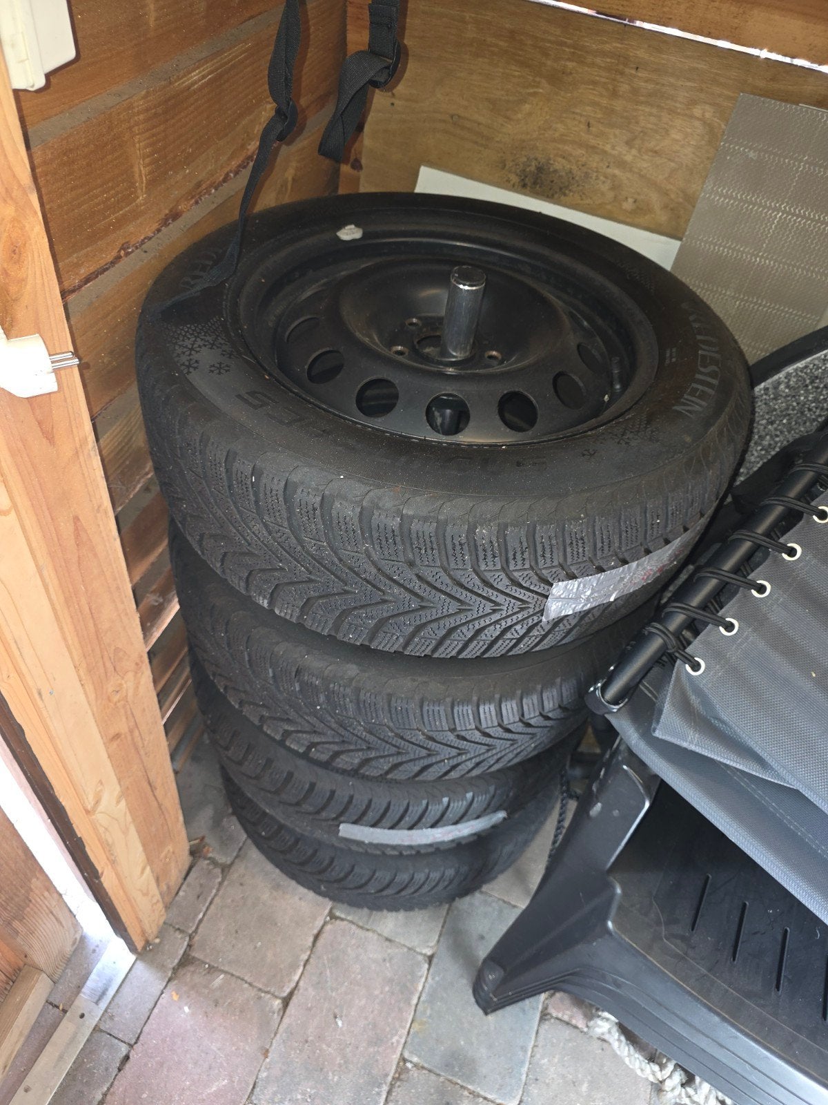 winterbanden met velg steek 5x108 naaf 66.1 et 47 citroën c4, Ophalen, Gebruikt, 16 inch, Banden en Velgen