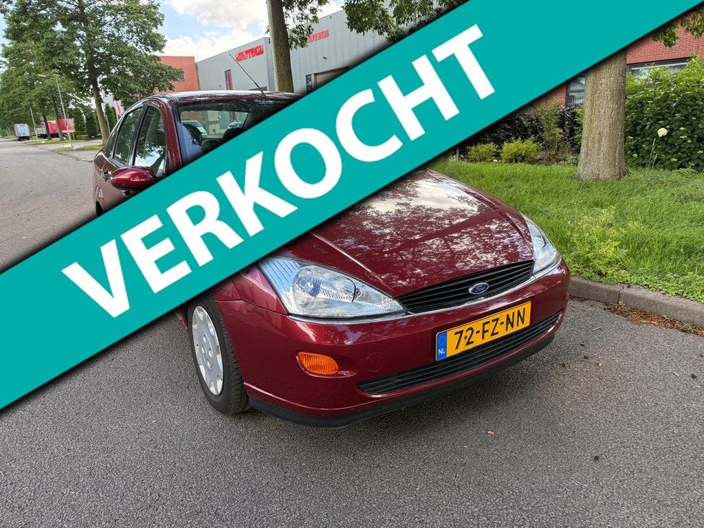 Ford Focus 1.6-16V Ghia (nieuwe APK) ZEER NETTE FOCUS 1e eig, 1596 cc, 101 pk, Gebruikt, Metallic lak