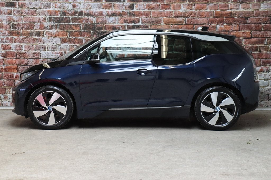 BMW i3 Basis iPerformance 94Ah 33 kWh / Navigatiesysteem Pro, Auto's, BMW, Automaat, Achterwielaandrijving, Gebruikt, 300 km