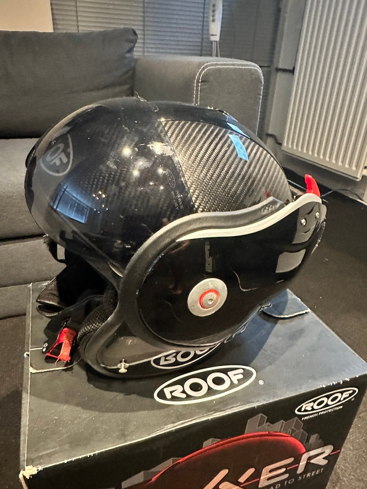 Roof boxxer carbon helm S/M, Ophalen, Zo goed als nieuw