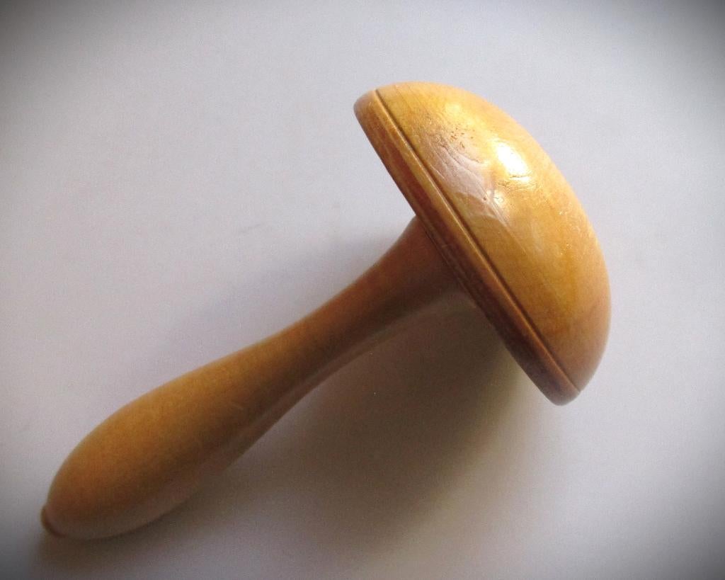 Stop Paddestoel~Antieke Houten Stoppaddestoel sokken stoppe, Ophalen of Verzenden
