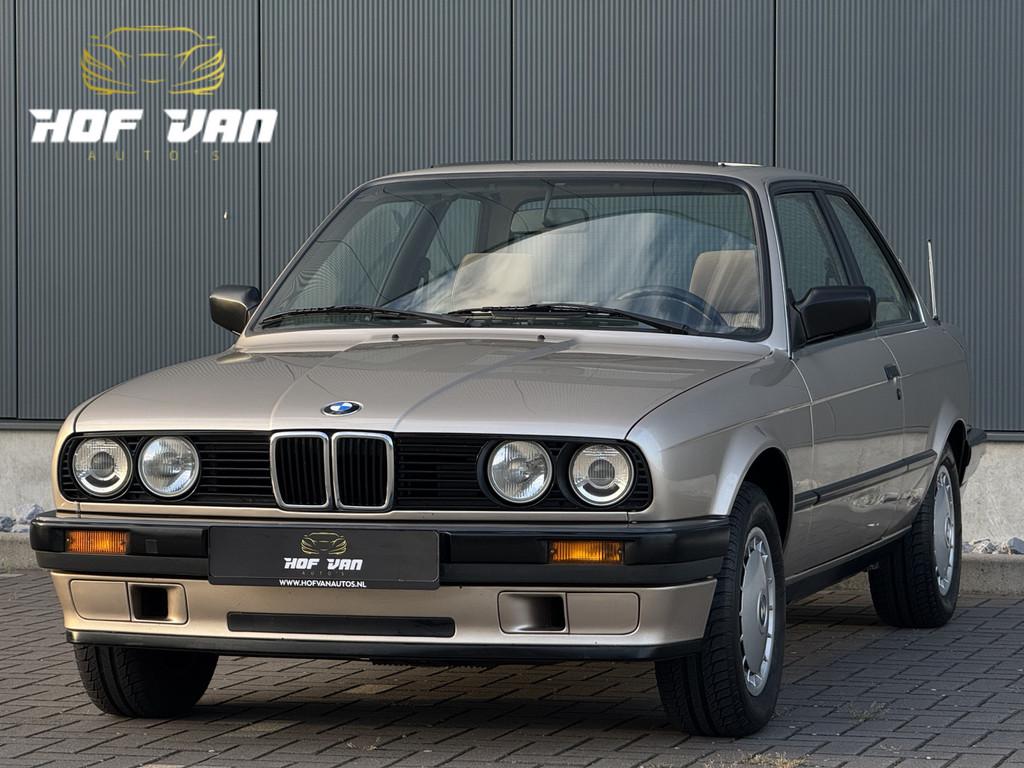 BMW 318I E30 Automaat/Youngtimer, Auto's, Automaat, Stof, Gebruikt, Beige