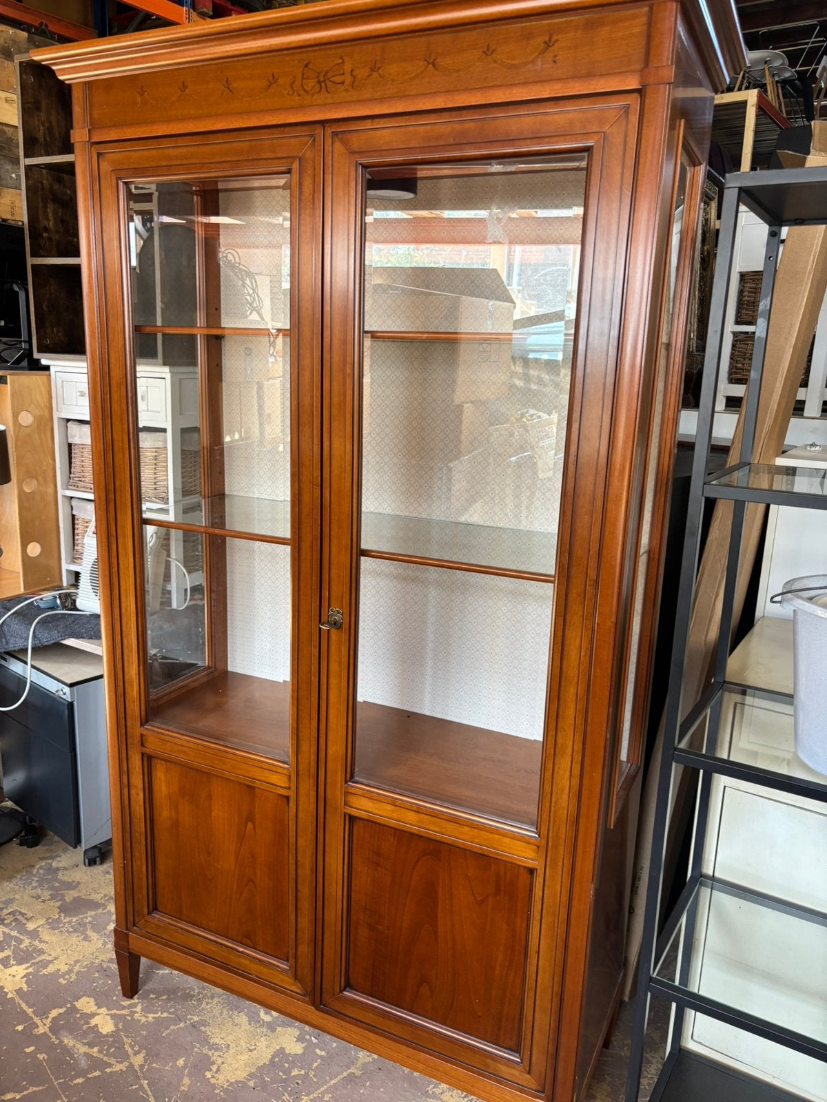 Mooie klassieke vitrinekast - 40x120x200H, 1025xe, Re, 150 tot 200 cm, 25 tot 50 cm