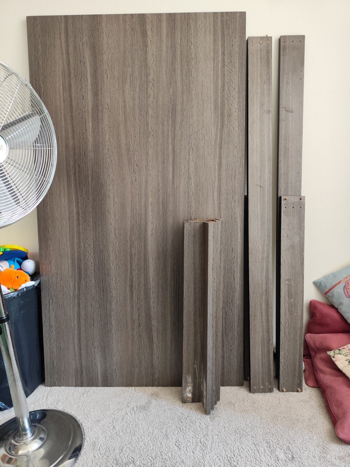 Foto 5 van Uitschuifbare eettafel - Grijs houtnerf - Zo goed als nieuw
