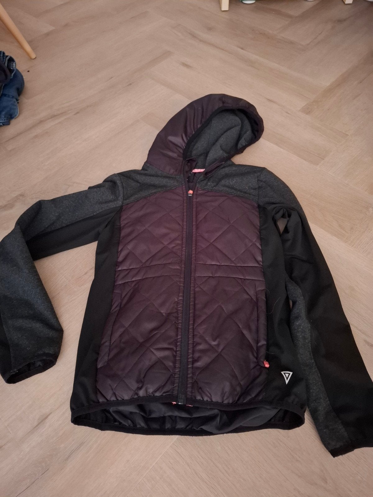 OSAGA PRO sportjas Maat 152, Sport en Fitness, Loopsport en Atletiek, Ophalen of Verzenden, Zo goed als nieuw, Kleding, Overige merken