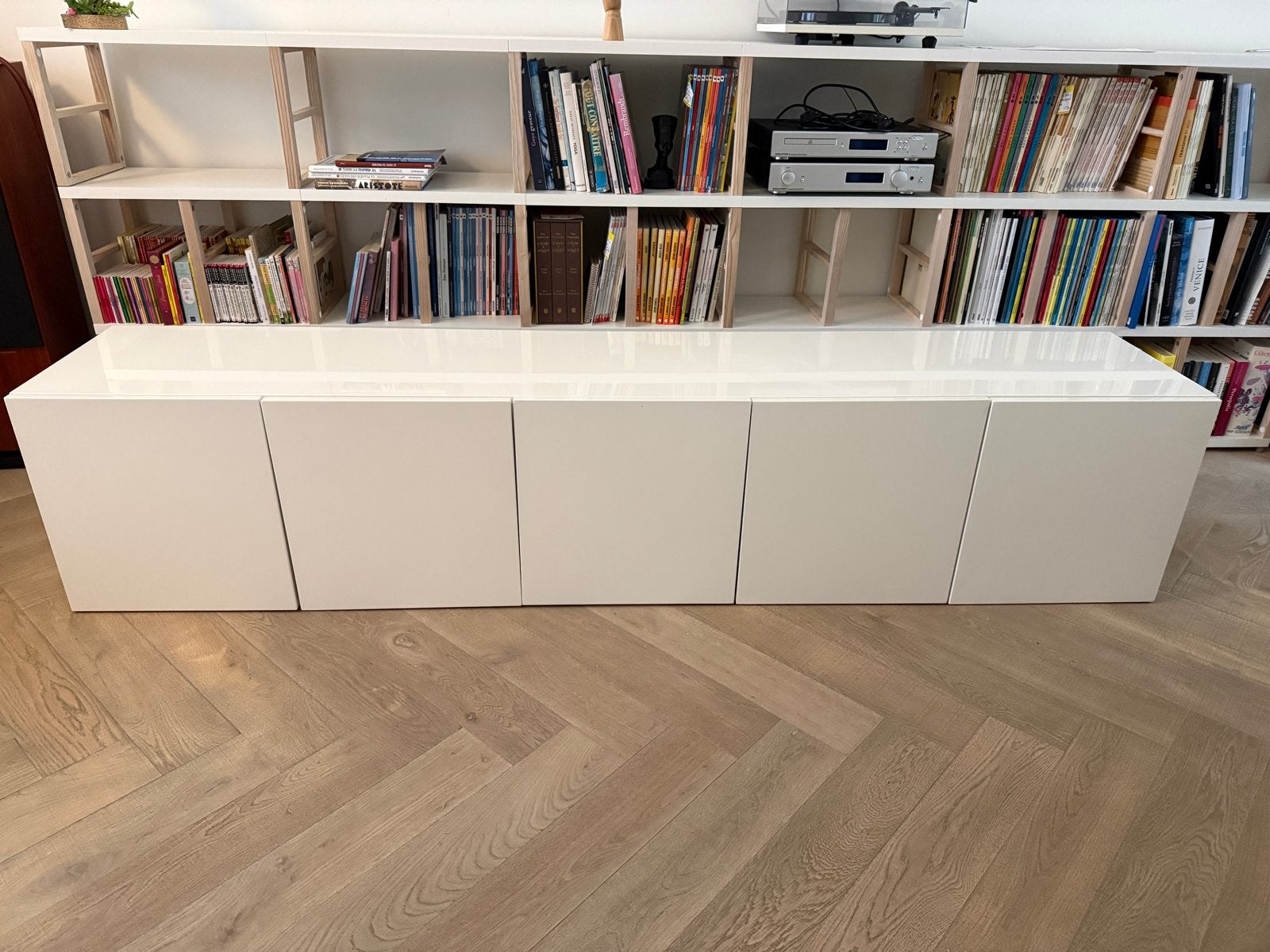 Witte TV-meubel / Dressoir met opbergruimte, Huis en Inrichting, Ophalen, Kunststof, Gebruikt, 200 cm of meer