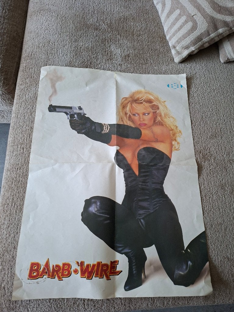 Originele promotieposter van Barb Wire uit 1996, Ophalen of Verzenden, Zo goed als nieuw, A1 t/m A3, Film en Tv