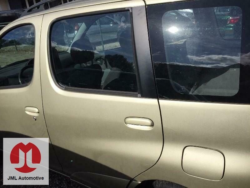 PORTIER DEUR LINKS ACHTER TOYOTA YARIS VERSO, Gebruikt, -, Deur, -