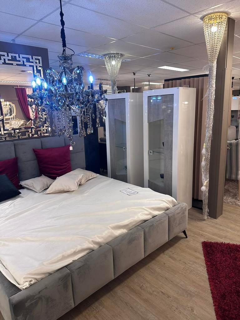 Eltap bed 180, Ophalen of Verzenden, Zo goed als nieuw, Tweepersoons, 180 cm