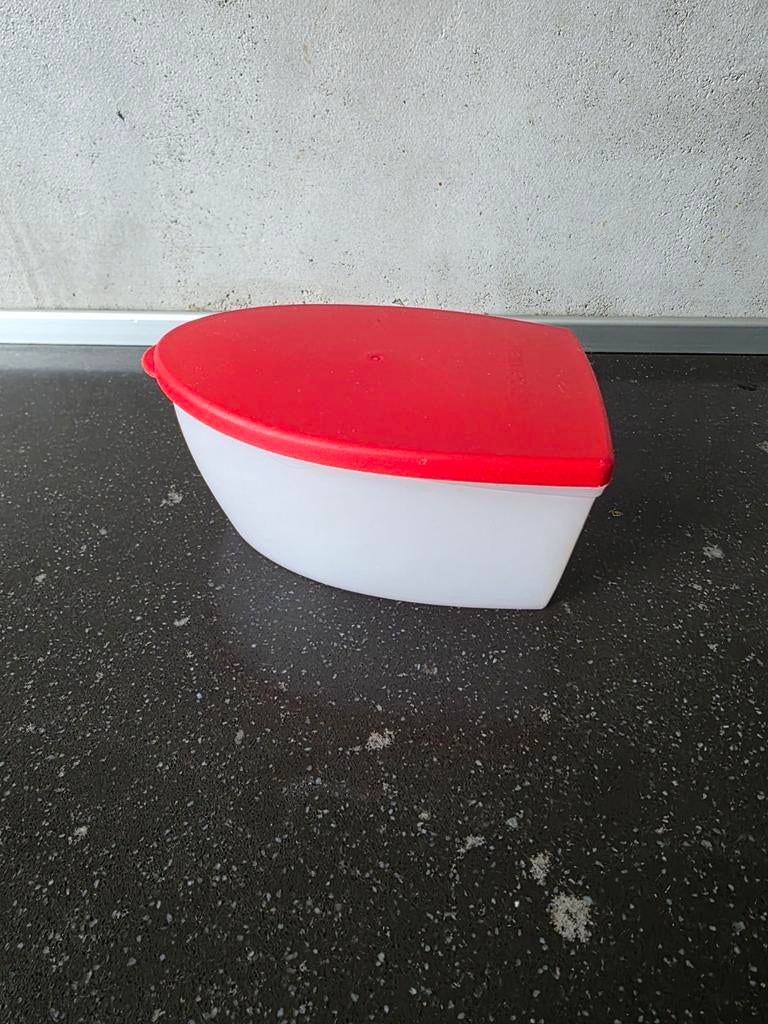 Tupperware botervloot in de vorm van een bootje, Ophalen of Verzenden, Overige typen
