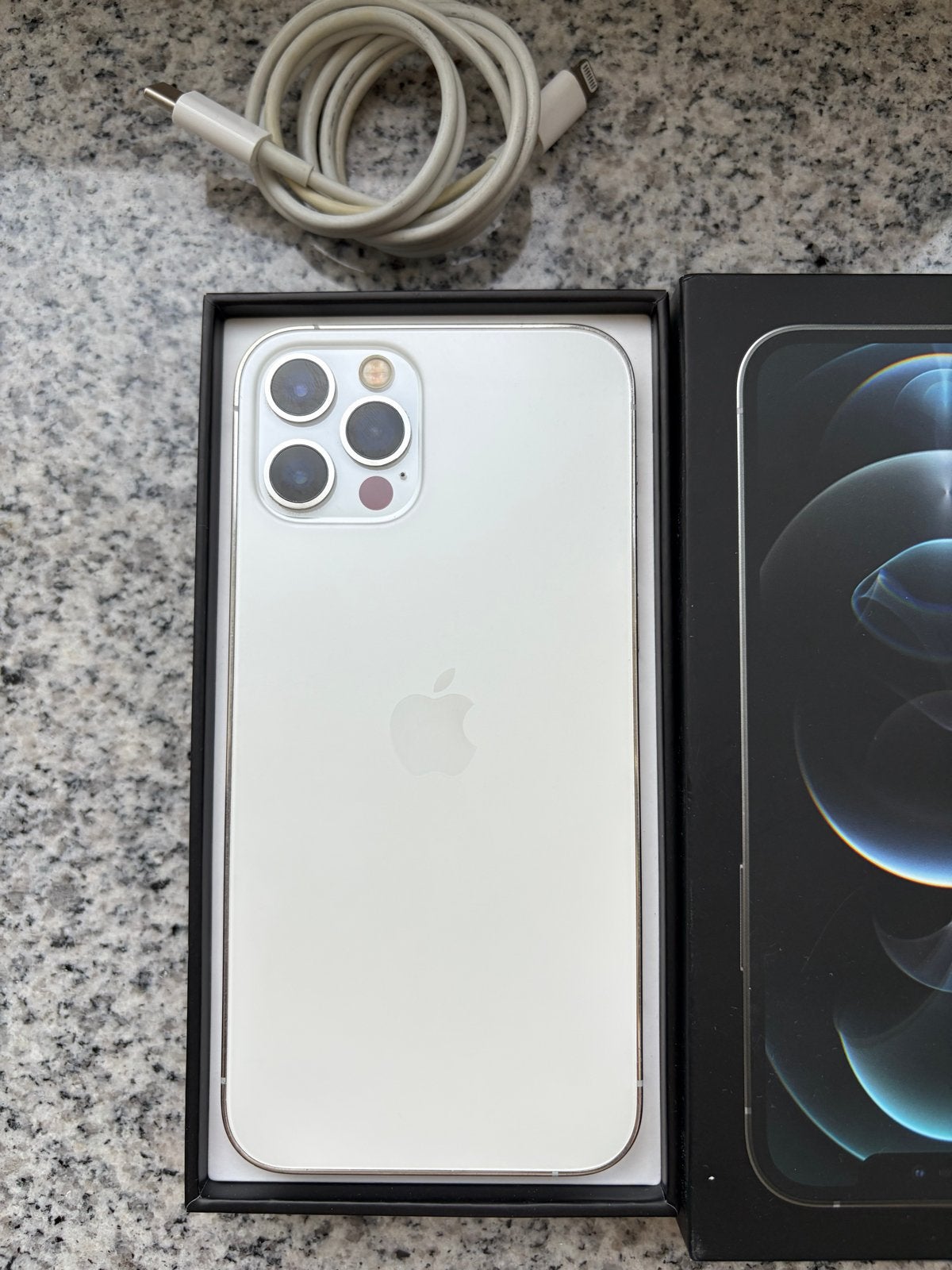 Apple iPhone 12 Pro 128GB Zilver, 128 GB, Zo goed als nieuw, Zonder simlock, Zonder abonnement