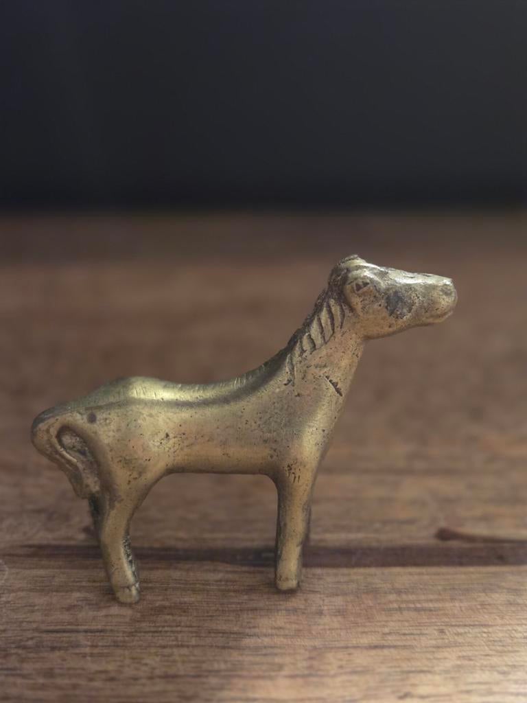 Zwaar bronzen miniatuur paardje, Ophalen of Verzenden, Gebruikt