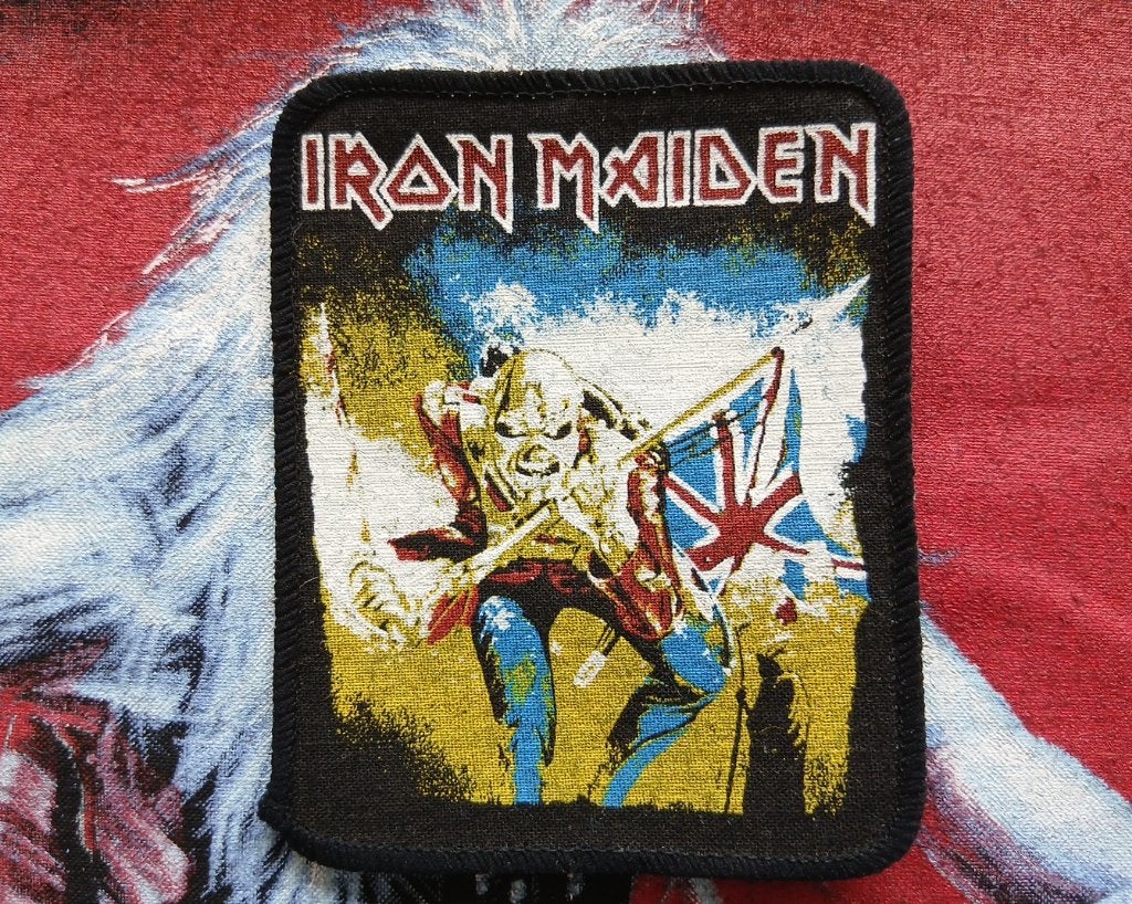 Iron Maiden vrij zeldzame vintage 1983 patch 145 The Trooper, Verzenden, Nieuw, Kleding